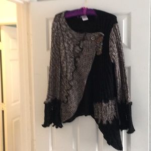 Black and Gray Sweater.